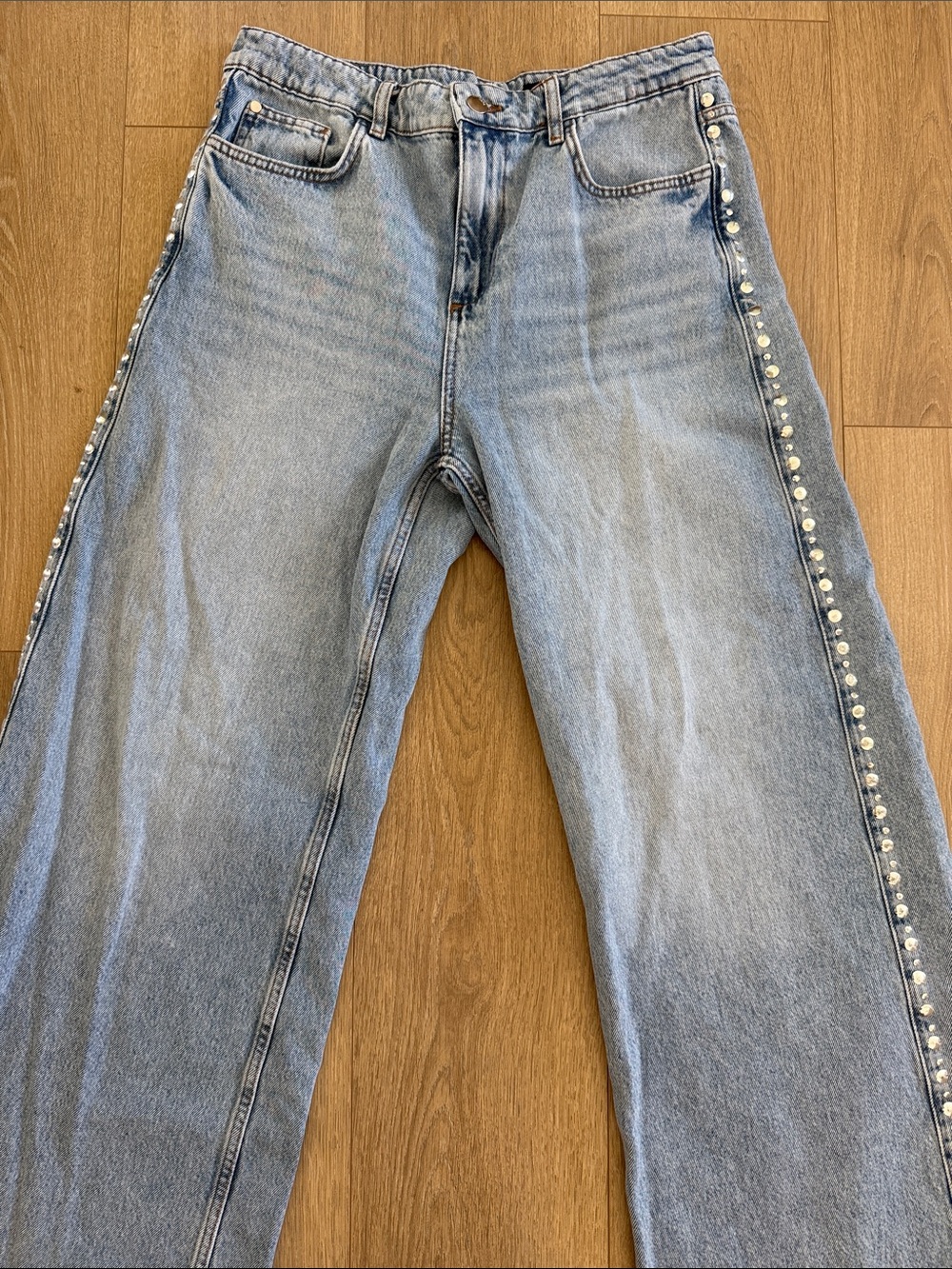 Zara High Waisted Studded Jeans sz. 8 - Picture 5 of 8